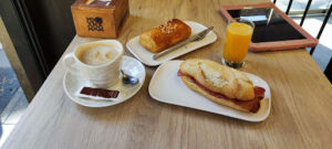 Panadería Cafetería OGIPAN San Francisco en Pamplona