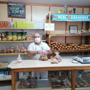 Panadería Julio A. Martínez en Bureta